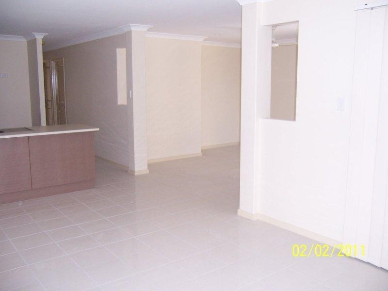 6 Daintree  Pl, Springfield Lakes QLD 4300