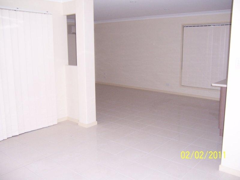 6 Daintree  Pl, Springfield Lakes QLD 4300