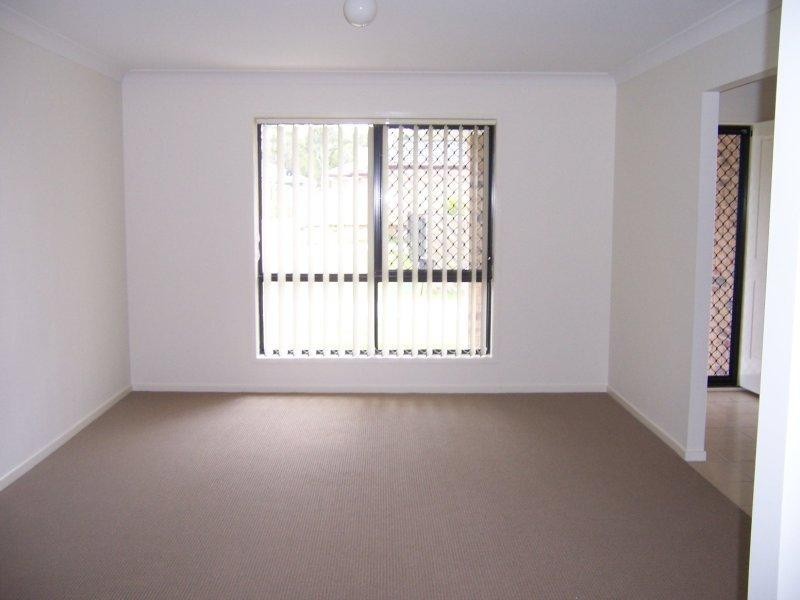 13 Davison Court Ct, Marsden QLD 4132