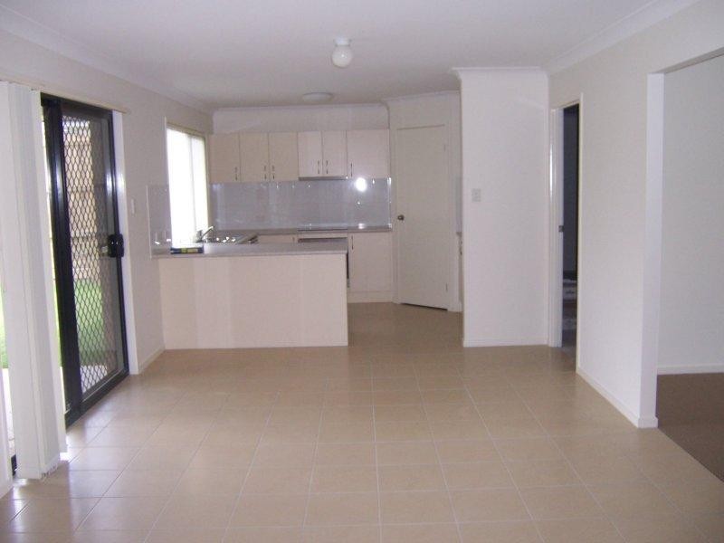 13 Davison Court Ct, Marsden QLD 4132