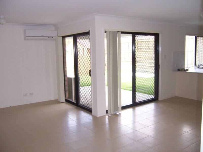 13 Davison Court Ct, Marsden QLD 4132