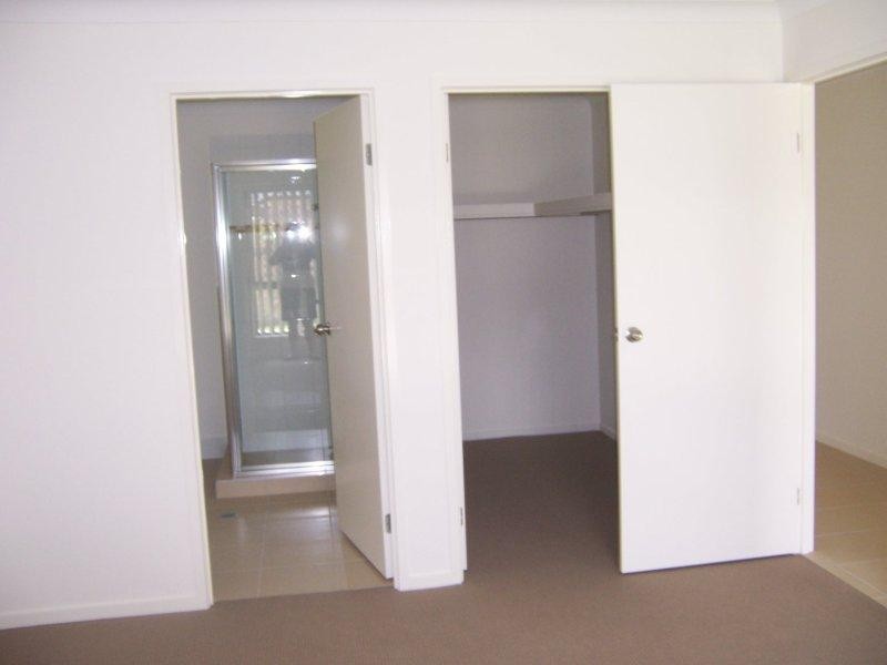 13 Davison Court Ct, Marsden QLD 4132