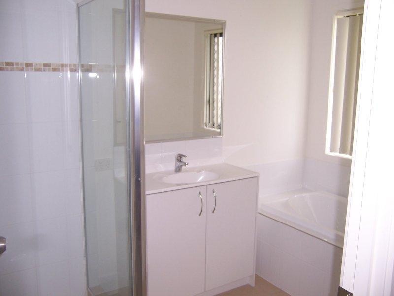 13 Davison Court Ct, Marsden QLD 4132