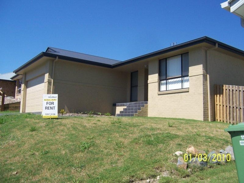 17 Saltwater Bvd, Oxenford QLD 4210