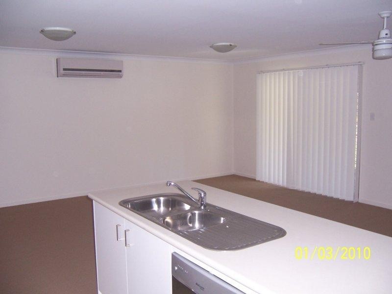 17 Saltwater Bvd, Oxenford QLD 4210