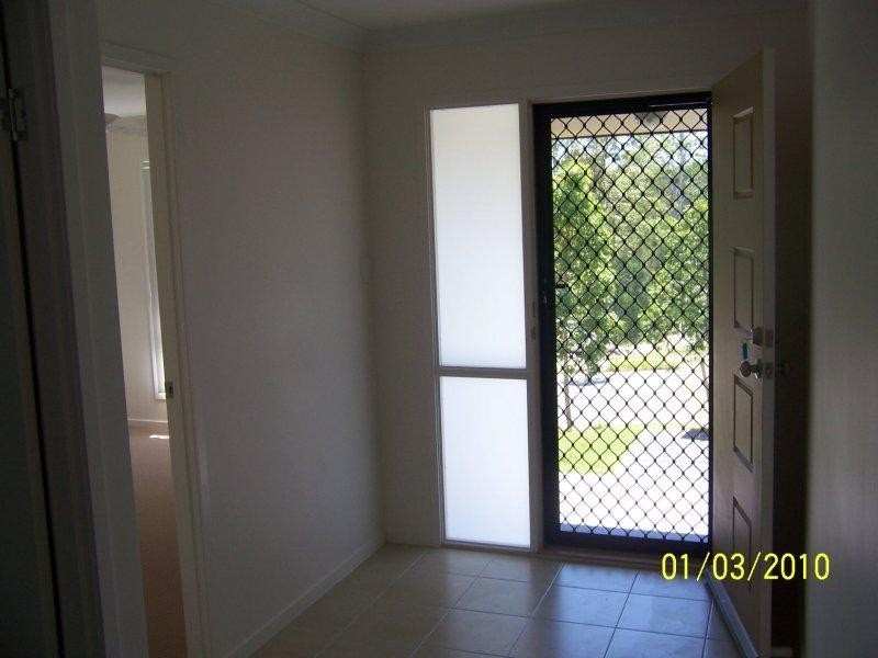 17 Saltwater Bvd, Oxenford QLD 4210