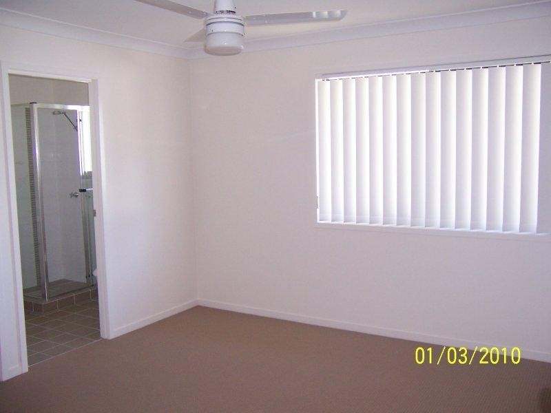 17 Saltwater Bvd, Oxenford QLD 4210