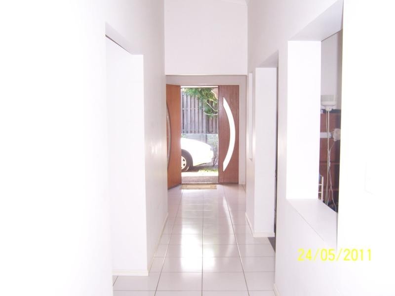 26 Paris Pde, Ormeau QLD 4208