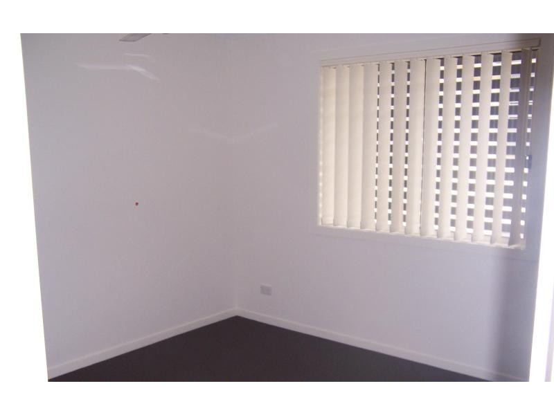 2/58 Riverhills Rd, Eagleby QLD 4207