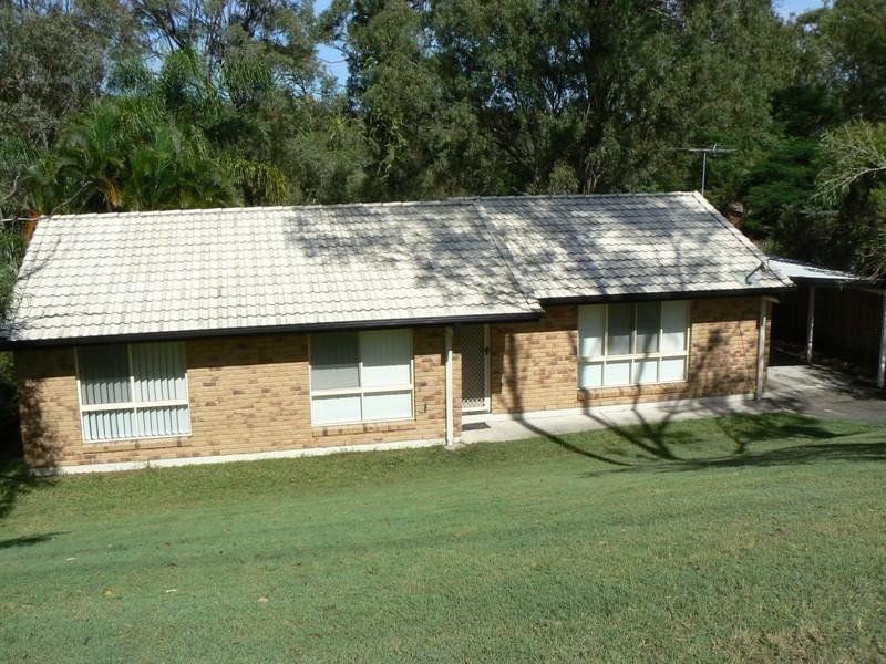 12  Harburg Dr, Beenleigh QLD 4207