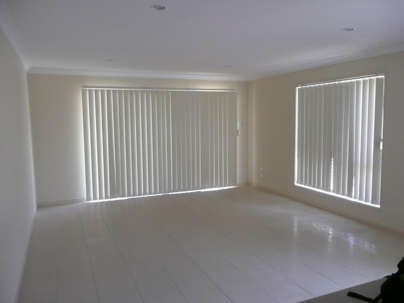 15B Nicci Rd, Coomera QLD 4209