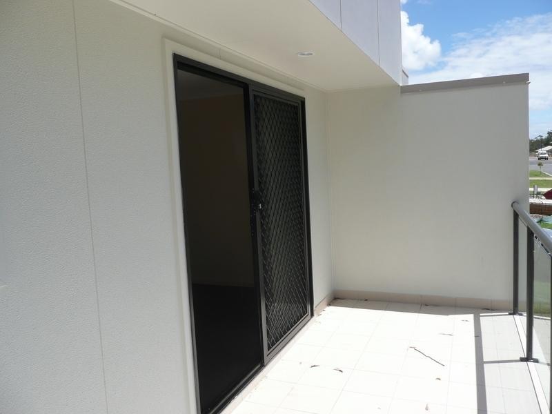 15B Nicci Rd, Coomera QLD 4209