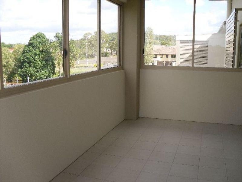 9/12-14 Hawthorne St, Beenleigh QLD 4207