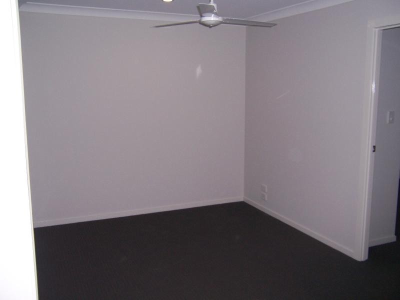 2/50 Riverhills  Rd, Eagleby QLD 4207