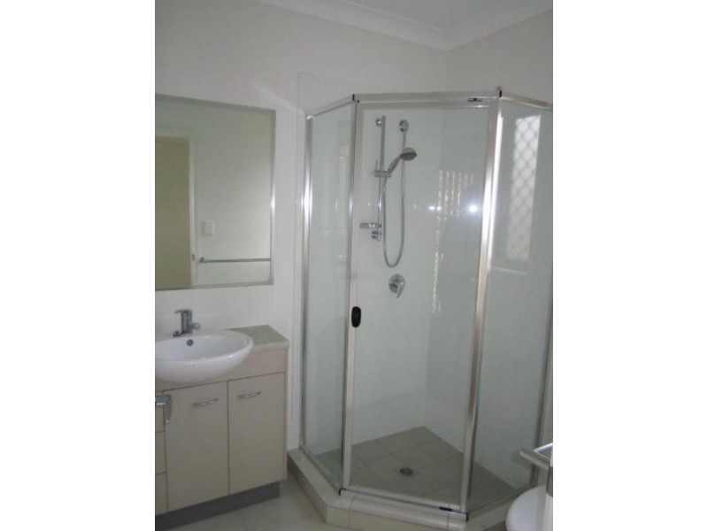 30 Bellagio Cres, Coomera QLD 4209