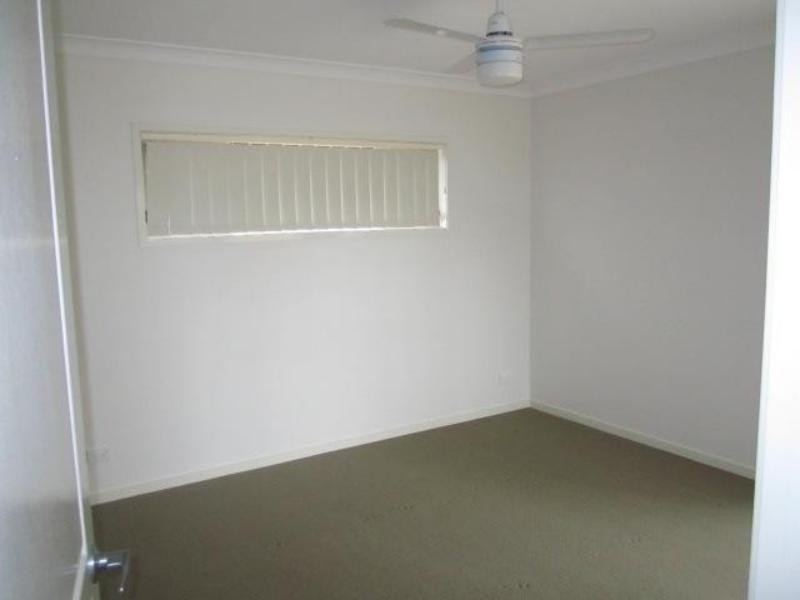 30 Bellagio Cres, Coomera QLD 4209