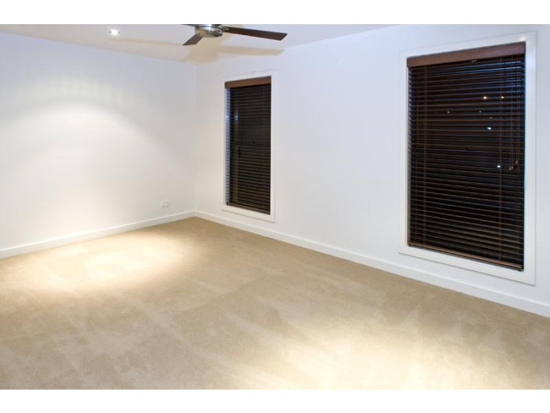 2 Omaru St, Loganholme QLD 4129