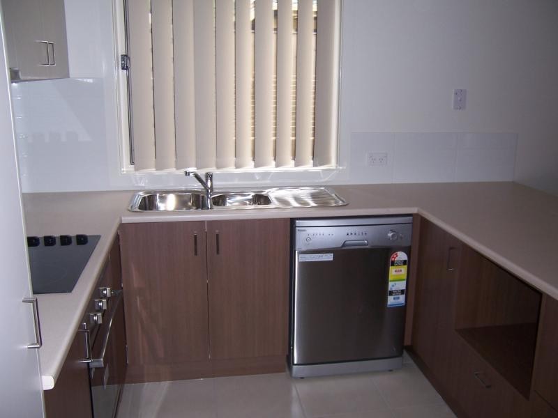 8/54 Riverhills Rd, Eagleby QLD 4207