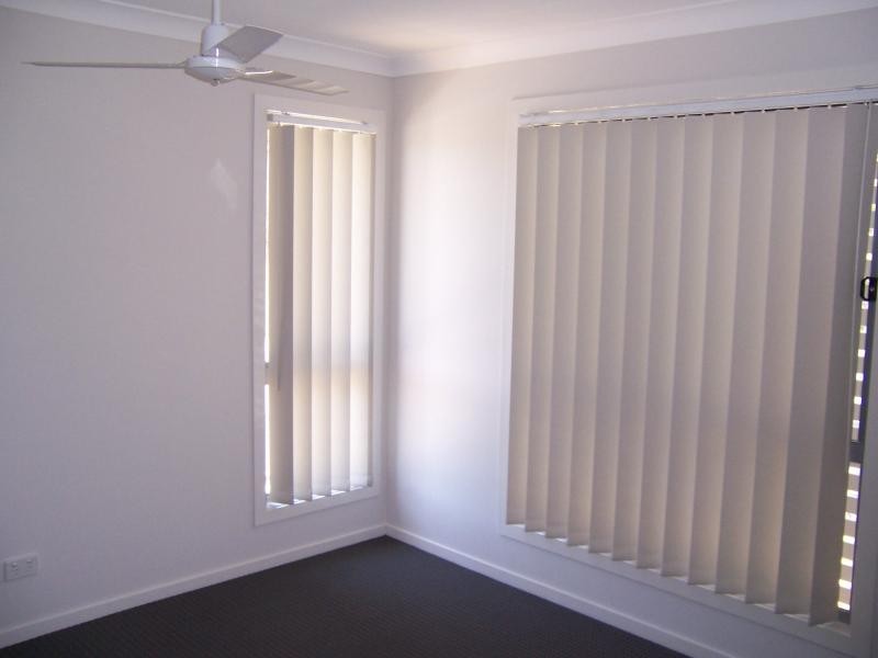 1/50 River Hills Rd, Eagleby QLD 4207