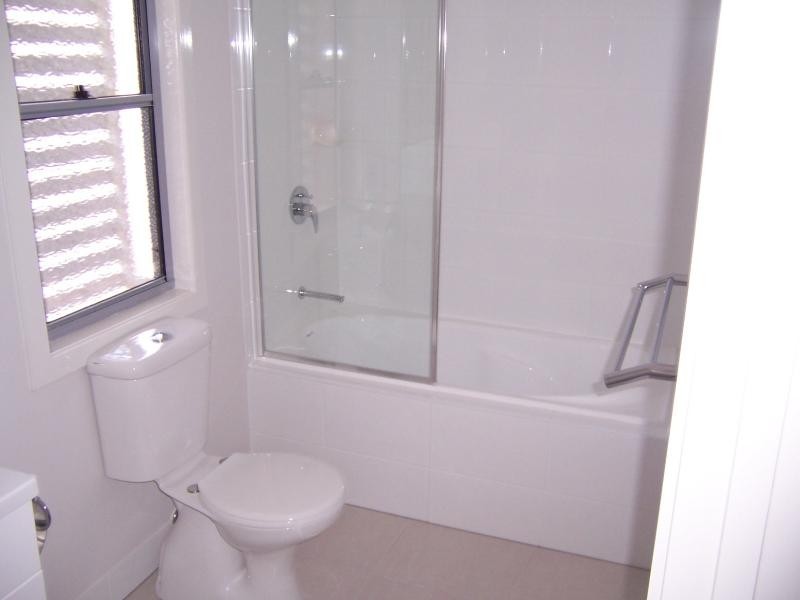 2/50 River Hills Rd, Eagleby QLD 4207