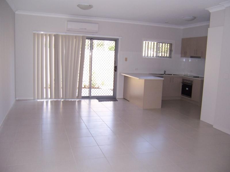 5/50 River Hills Rd, Eagleby QLD 4207