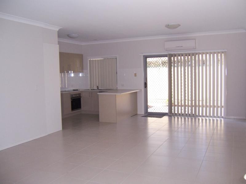 10/50 River Hills Rd, Eagleby QLD 4207