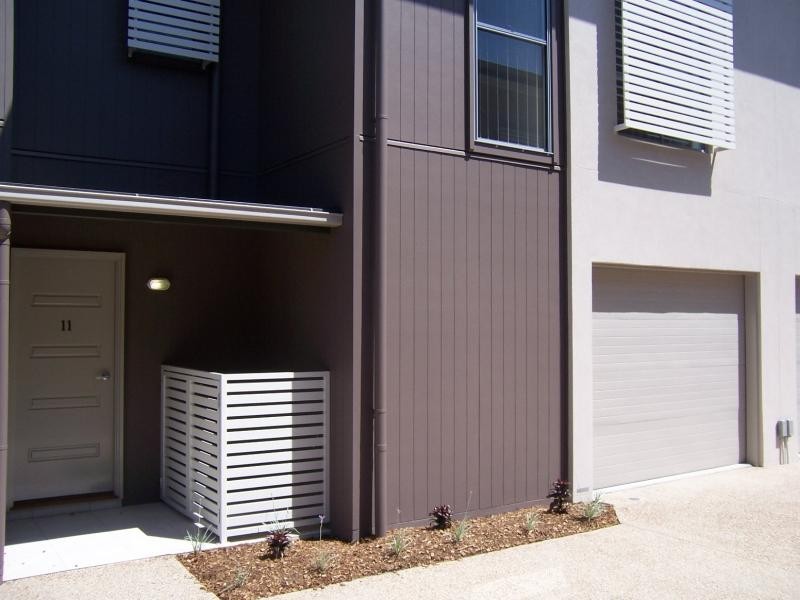 11/50 River Hills Rd, Eagleby QLD 4207