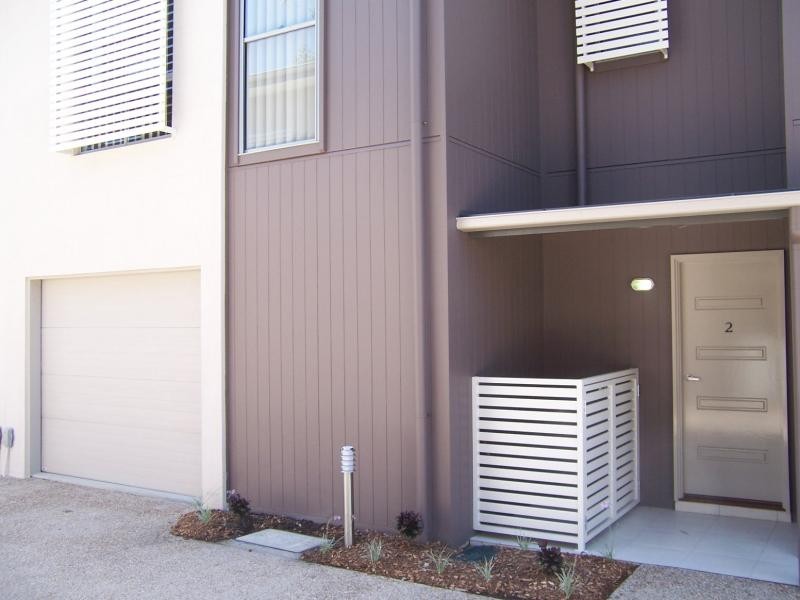 2/50 River Hills Rd, Eagleby QLD 4207