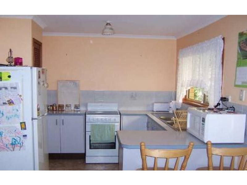 14 Beutel St, Waterford QLD 4133
