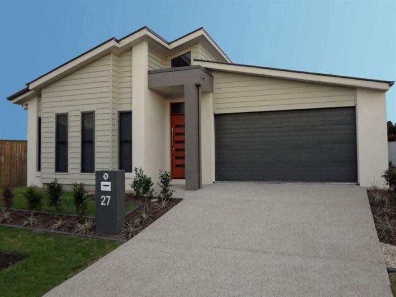27 Galley Rd, Hope Island QLD 4212