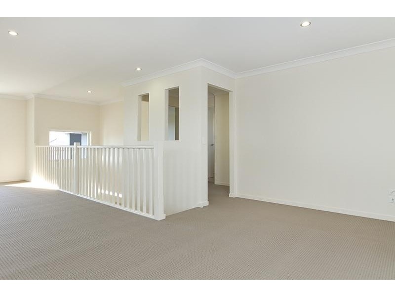 19 Ritz Dr, Coomera QLD 4209