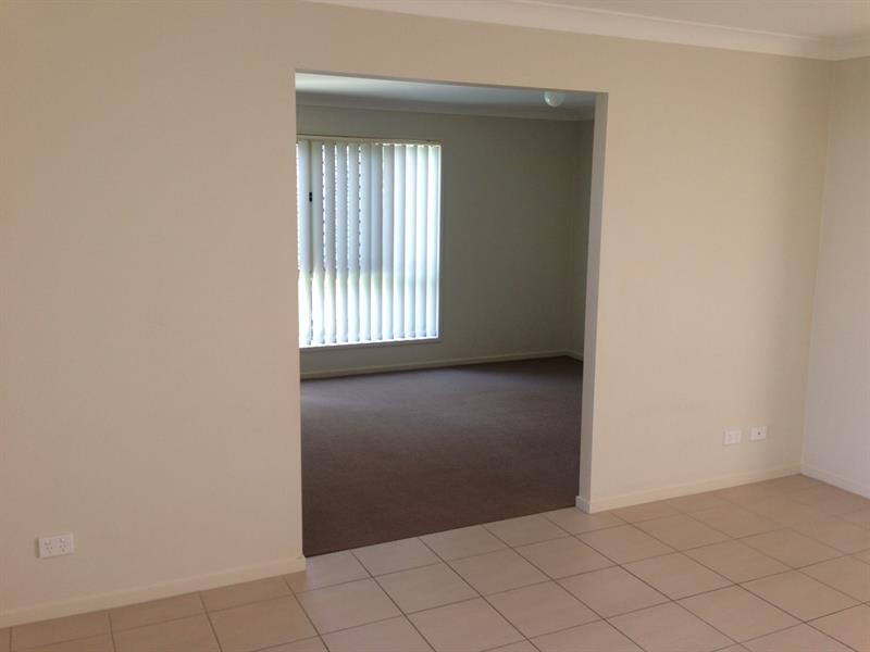 26 Lucy  St, Marsden QLD 4132