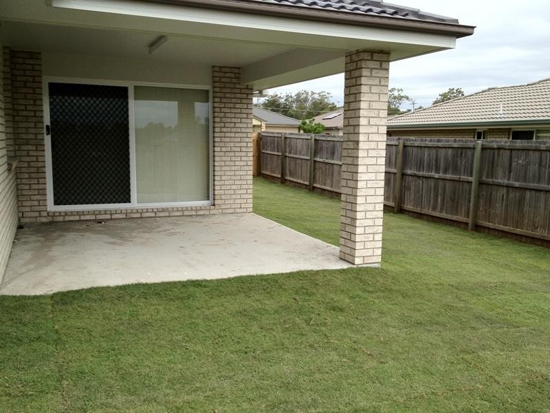 24 Lucy St, Marsden QLD 4132