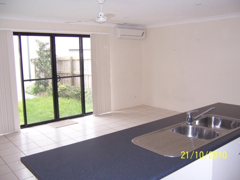4/17 Park Esp, Coomera QLD 4209