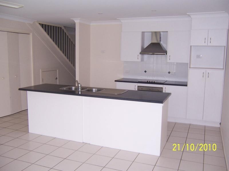 4/17 Park Esp, Coomera QLD 4209