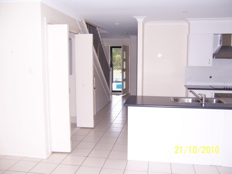 4/17 Park Esp, Coomera QLD 4209