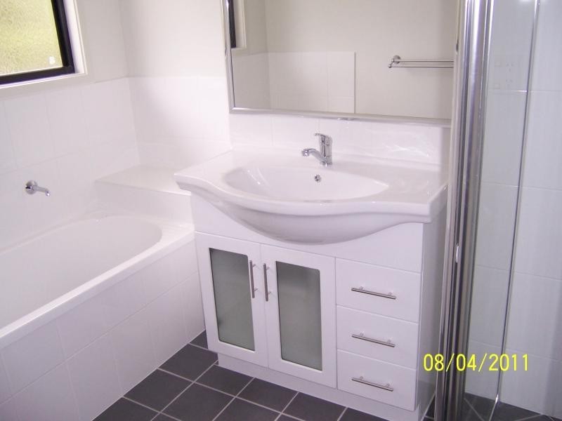4b Michaels Prom, Coomera QLD 4209