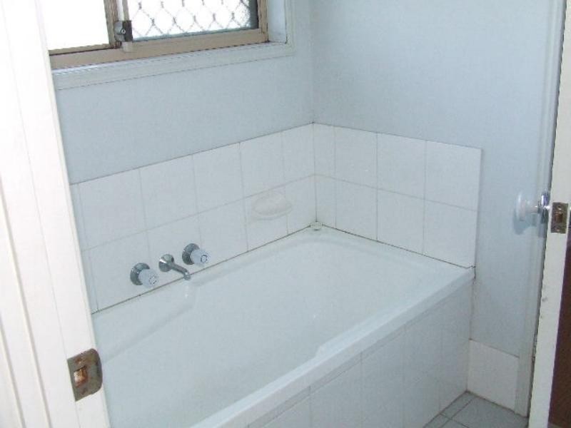 35 Kummara Rd, Edens Landing QLD 4207