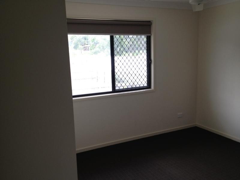 97 Lexey Cres, Wakerley QLD 4154