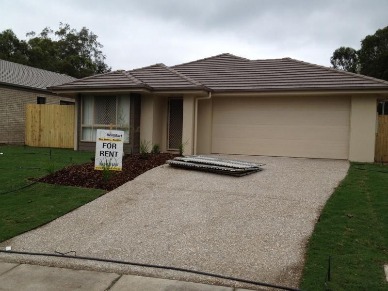 23 Fred Pham Cres, Doolandella QLD 4077