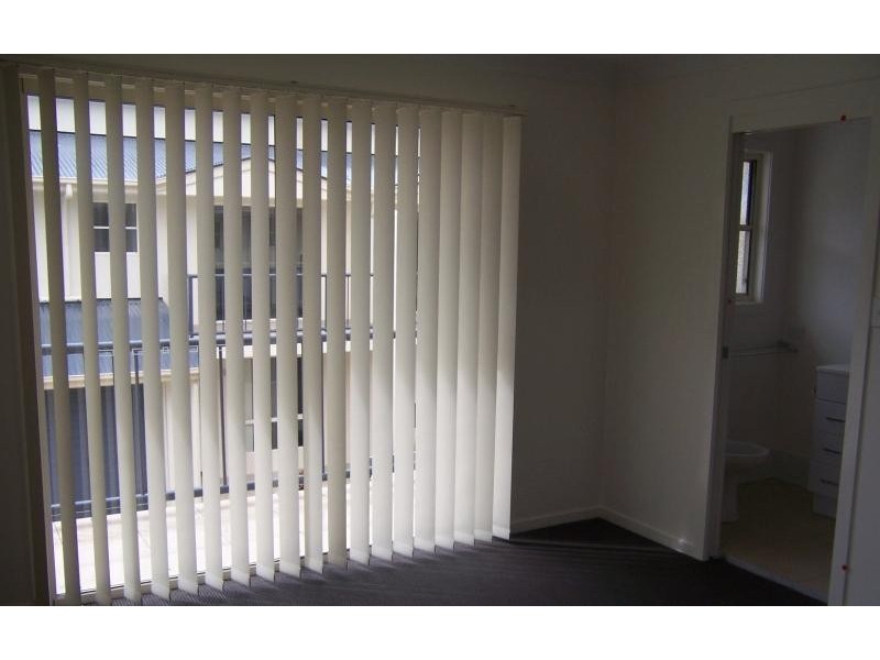 4/58 River Hills Rd, Eagleby QLD 4207