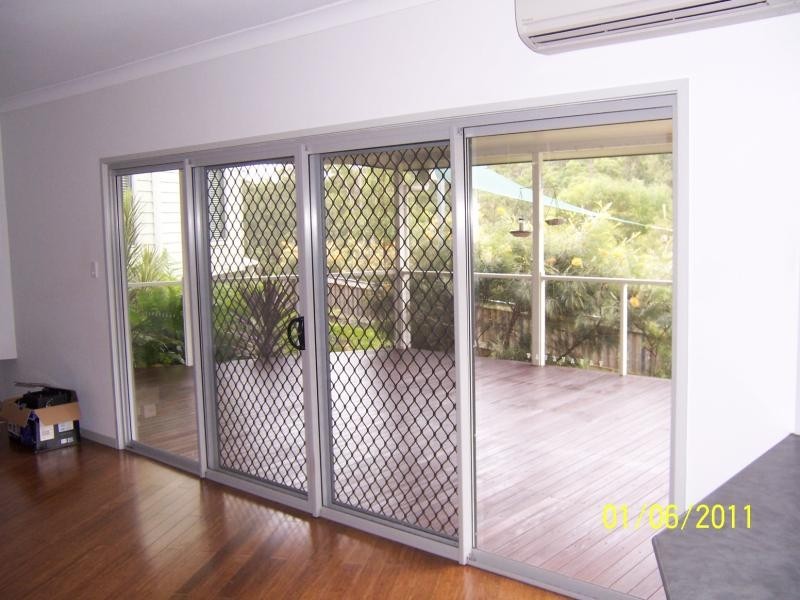 51 Shallowbay Dr, Springfield Lakes QLD 4300