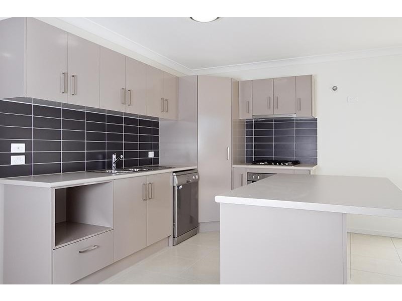 17 Ritz Dr, Coomera QLD 4209