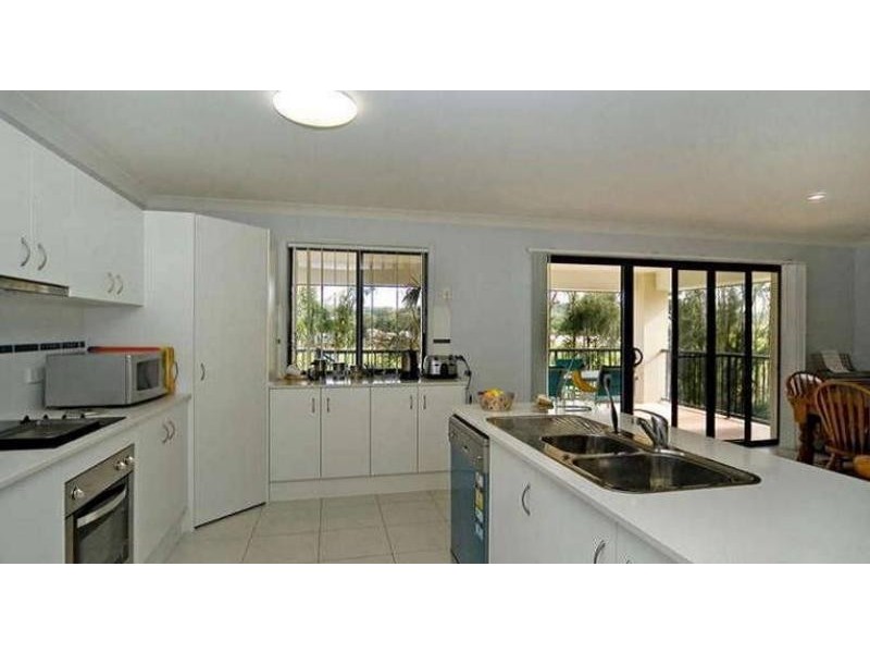 6 Matthews Cres, Pimpama QLD 4209
