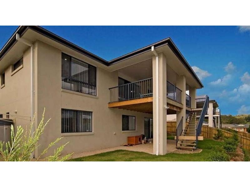 6 Matthews Cres, Pimpama QLD 4209