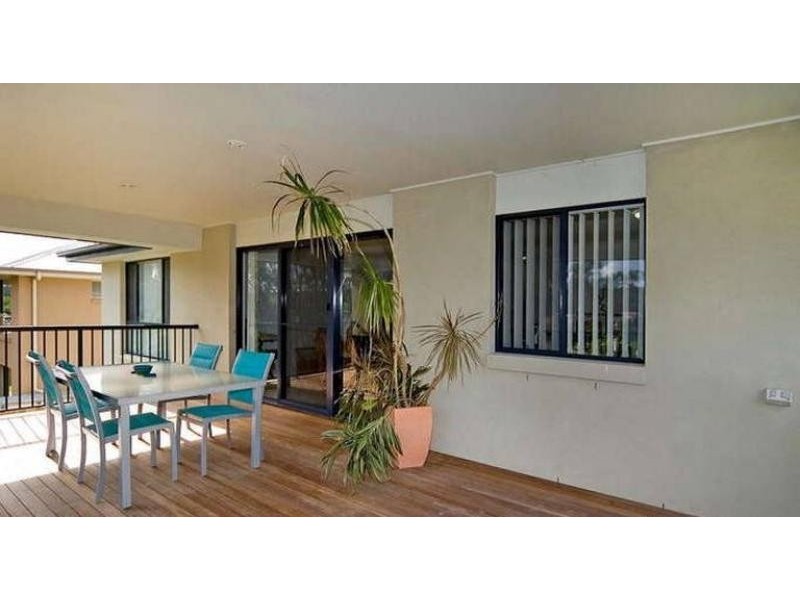 6 Matthews Cres, Pimpama QLD 4209