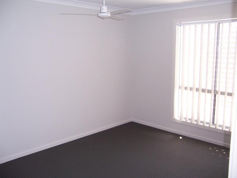 3/50 River Hills Rd, Eagleby QLD 4207
