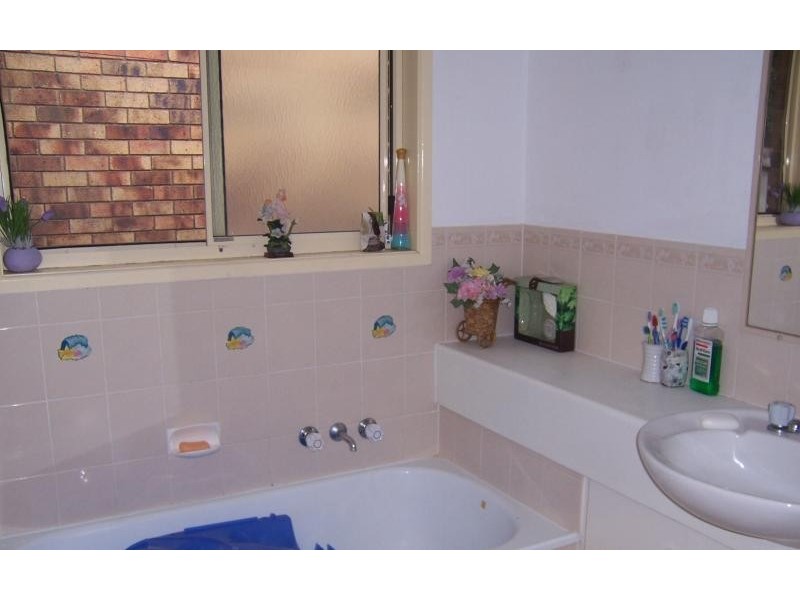 1 Hauff Cl, Eagleby QLD 4207