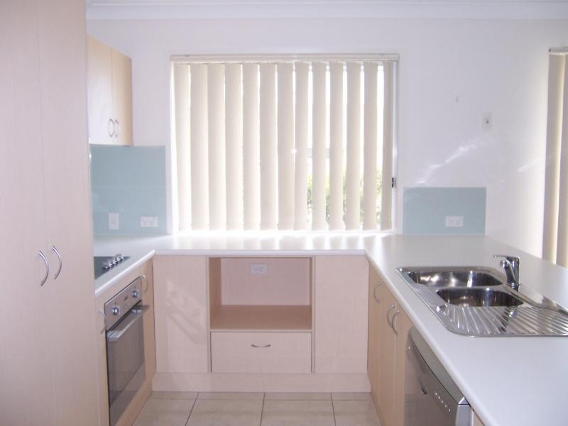 275 River Hills Rd, Eagleby QLD 4207