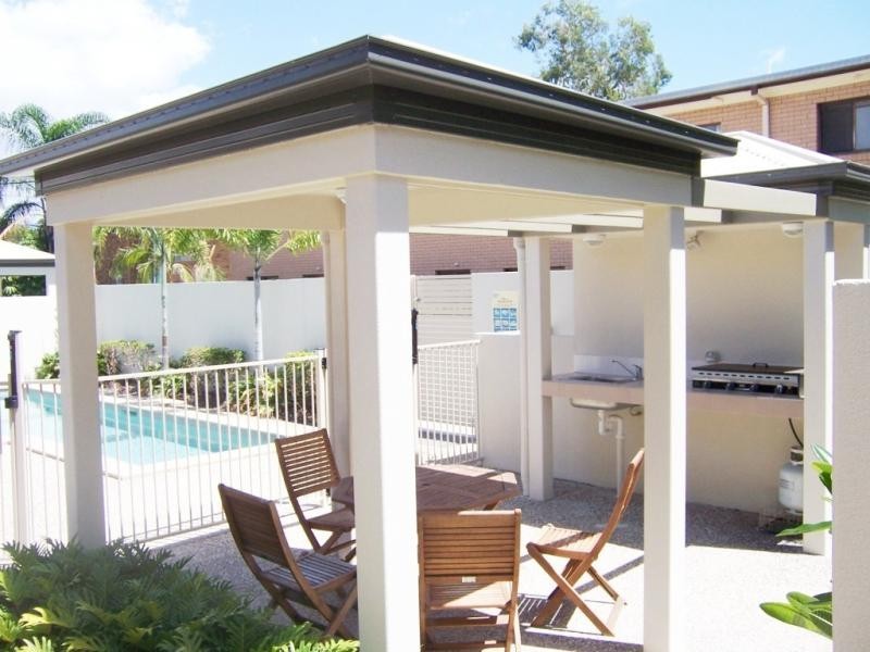 13/14D Wyndham Ave, Southport QLD 4215